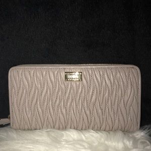 Coach Madison Gathered Twist Lth Acc Zip Wallet 💫
